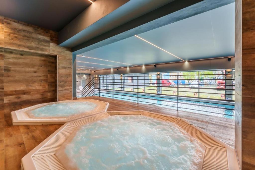 Apartamenty 214 Kasprowicza 20B Basen, Sauny,Fitness コウォブジェク エクステリア 写真